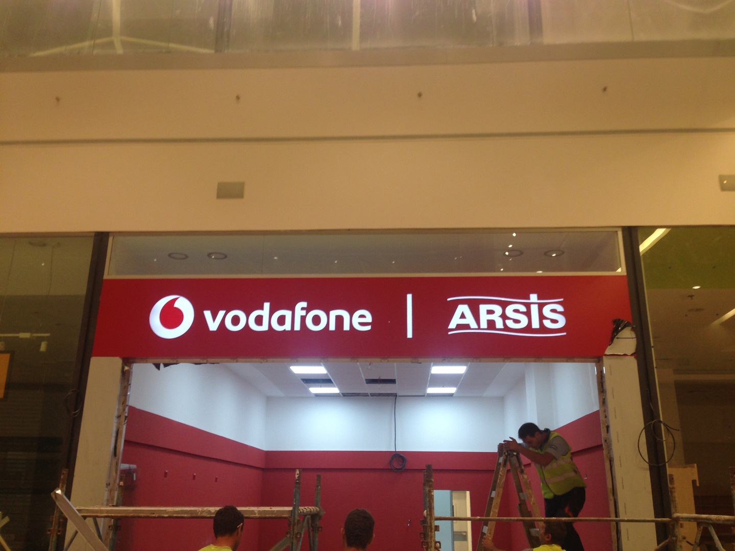 magazin Vodafone-Arsis Ploiesti